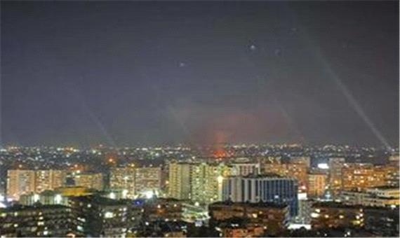 مقابله پدافند هوایی سوریه با اهداف متخاصم در آسمان دمشق