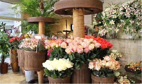 رئیس اتحادیه گل‌فروشان مشهد: در آستانه روز مادر با افزایش 400 درصدی قیمت گل مواجه خواهیم بود